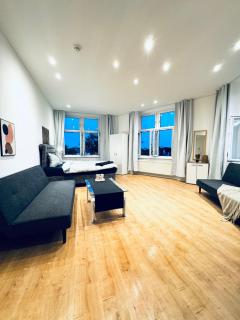 Lovely 4BR Apt Near Kaufpark Alterlaa - Vienne - 8