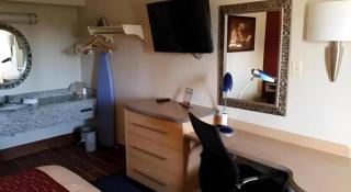 Rodeway Inn - Fort Wayne - 1