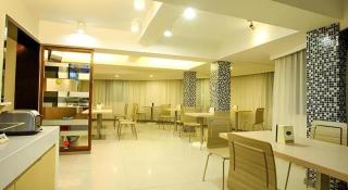 City Comfort Inn Wuzhou Wangcheng Square - Wuzhou - 9