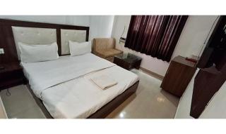 FabHotel Nakshatra Palace - Jāmb - 7