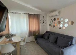 Apartments J&M 2 - Rogoznica - 0