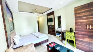 Premium R and R Hotel Near Sea Beach-Spacious Room - Near Temple with Prime Location wifi- Lift and Parking Facilities - Puri - 7