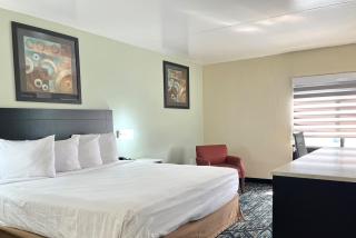 Baymont by Wyndham Cincinnati Sharonville - Sharonville - 1