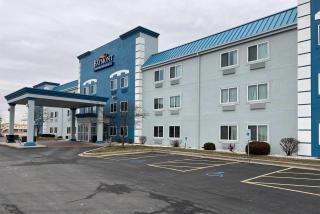 Baymont by Wyndham Litchfield - Litchfield - 9