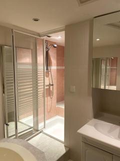 Spacieux Charmant 2 chambres Proche Plage - Nice - Nice - 3