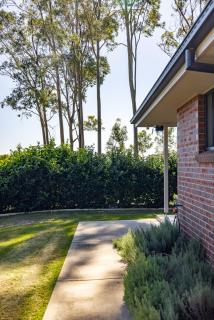 Mala Retreat Chardonnay Studio Immaculate and Comfortable - East Maitland - 1