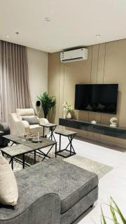 الماجديه vip حي الملقا3غرف وصاله و3 دورات مياه - 0