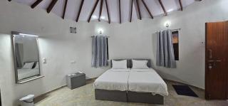 StayGuru The Heaven Resort - Dholovira - 5