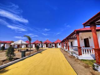StayGuru The Heaven Resort - Dholovira - 2