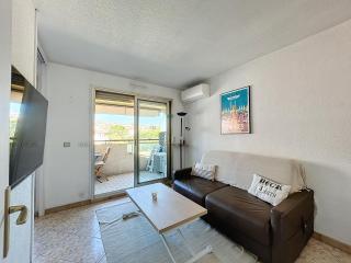 Superbe Appartement avec Terrasse, 5 minutes Croisette - 0