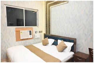 HOTEL NARAYAN NIWAS Near Ram Janam Bhoomi - Junction Railway Station- A Premium Homestay Inn Ayodhya - Ayodhya - 0