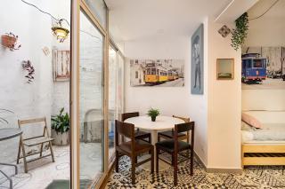 Estudios a 10' caminando de la playa y a 20' de Barcelona Centro - 3