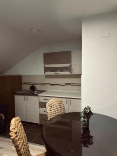 Privatni smestaj - Grujic - Dobrosin - 1