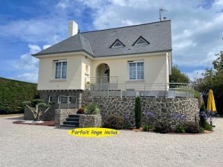 "La Révillaise" Proche Mer, Grand Jardin Clos, 2 à 5 personnes-Adultes-Enfants- - Réville - 0