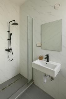 Fully Furnished Luxurious 4 Bedroom Apartment - 7