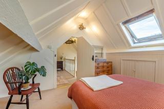 Pandy Farmhouse - Panoramic mountain views within Snowdonia's National Park - 4x4 Only - Dolgellau - 5