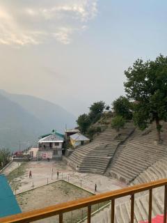Hotel 360 Hills - Jāmb - 8