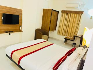 Hotel Grand Bee By Bestinn Leisure, Yeshwanthpur Junction - Bangalore - 2