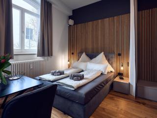 seeglueck HAFENBLICK - Stilvolle Ferienwohnung direkt am See mit maritimem Flair am Fährhafen in Konstanz - Konstanz - 0