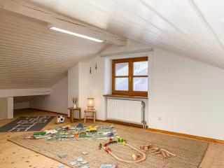 ALPINESTAY #1 - Apartment für 6 - Bergblick, Balkon, Kamin, Kino, Yoga, Parkplatz - 4