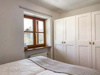 ALPINESTAY #1 - Apartment für 6 - Bergblick, Balkon, Kamin, Kino, Yoga, Parkplatz - 1