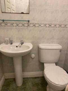 Spacious Apartment, Enniscrone - 3