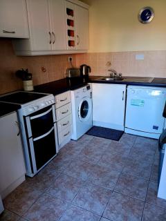 Spacious Apartment, Enniscrone - 2