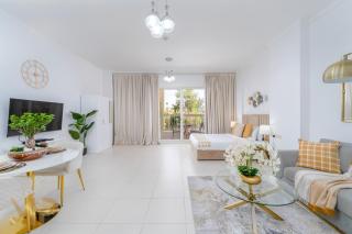 Marcopolo - Spacious Huge Balcony, Park View, Pool - 0