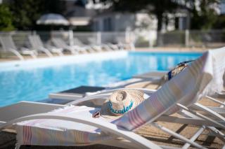 Logis Hotel La Croix du Sud - 9