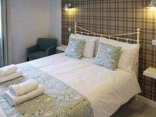 12A Elm Court - Keswick - 4