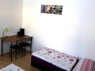 APARTMÁN BYSTRICA city & parking - Banská Bystrica - 1