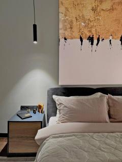 A modern apartment with mountain views - Almaty - 1