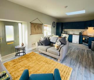 Stone Barn Cottage In Galway Countryside - Athenry - 0