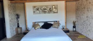 Les gites du Treil - 2 Grandes piscines privées- 9 chambres - 20 personnes - 6