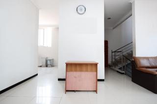 OYO 94580 Peaceful Residence - Semarang - 9
