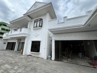Hotel O Sm Raja Guest House - Medan - 8
