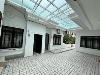 Hotel O Sm Raja Guest House - Medan - 1