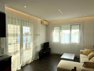 Jonian Waves - Sarandë - 4