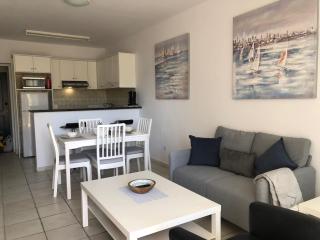 Chic 1BR Apt with Pool - Shops & Restaurants Nearby - Paphos - 6