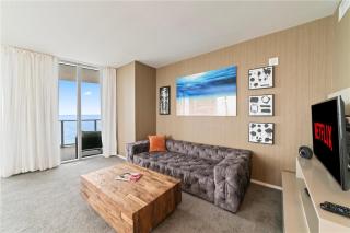 Beachfront Balcony Apartment Amenities - Hollywood - 6