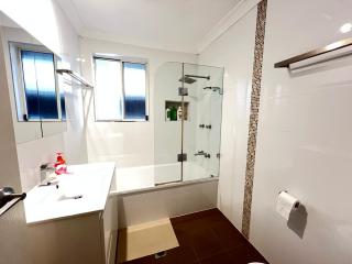 Room Q - 5