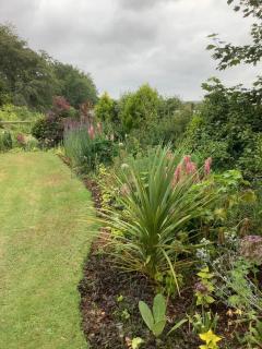 Tatson Farmhouse B&B - 8