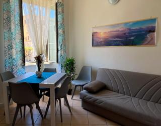 NIMPHAEA BLUE APARTMENT - Elegant Central Flat, Walk to Beach & Train Station - Nettuno - 8