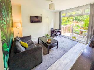 RUBY Delightful Suite Moseley Mews, Birmingham By StayStaycations - Birmingham - 0