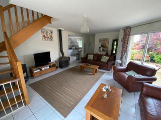 Cosy 3-Bed Retreat -Garden Play Area Bbq & Beach - Pludual - 6