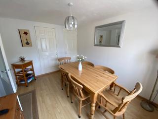 Cosy 3-Bed Retreat -Garden Play Area Bbq & Beach - Pludual - 3