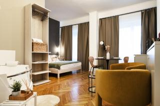 Easylife - CAV103 Sofisticato mono con Jacuzzi in Centrale - Milan - 0