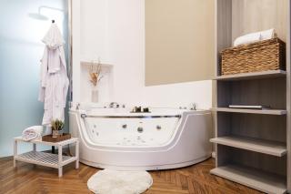 Easylife - CAV103 Sofisticato mono con Jacuzzi in Centrale - Milan - 9