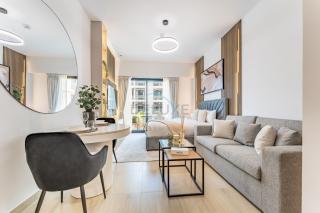 Pool and Community View Studio with Balcony Near Park, Pantheon Elysee III, Jumeirah Village Circle by Deluxe Holiday Homes - 7