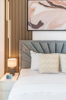 Pool and Community View Studio with Balcony Near Park, Pantheon Elysee III, Jumeirah Village Circle by Deluxe Holiday Homes - 8